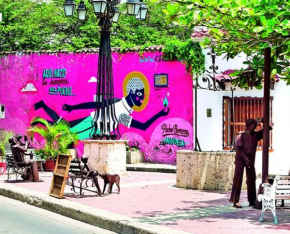 1G3-2 CIUDAD ANTIGUA DE 1 A 3 PERSONAS CON AIRE ACONDICIONADo